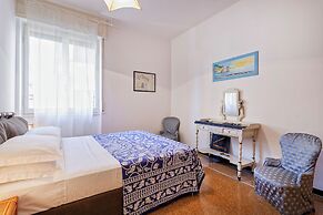 Vespucci Blue Apartment