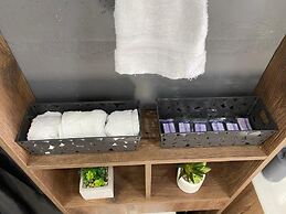 Country House Rest Relaxation Jacuzzi Bbq Large Green Areas