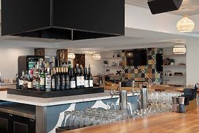 The Wave at Marblehead