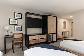 The Wave at Marblehead