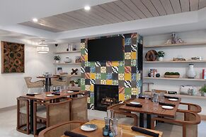 The Wave at Marblehead