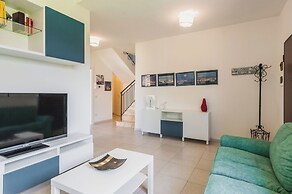 Casa Isola con Giardino