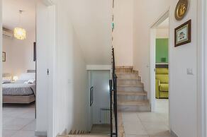 Casa Isola con Giardino