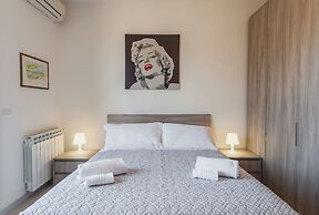 Casa Isola con Giardino