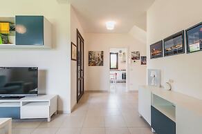 Casa Isola con Giardino