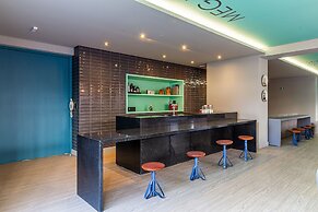 VN Apiacás by Housi