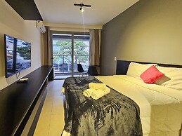 VN Apiacás by Housi