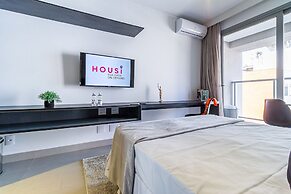 VN Apiacás by Housi