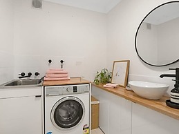 Paradise Grove Holiday Apartments