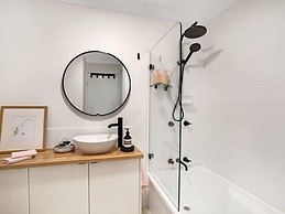 Paradise Grove Holiday Apartments