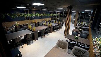 Tibet Hotel am Airport