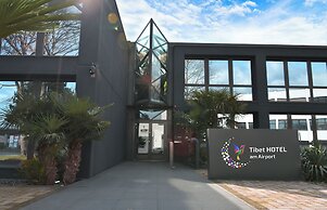 Tibet Hotel am Airport
