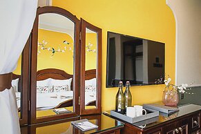 Charlie Mansion Dalat