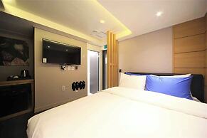 Bay hotel