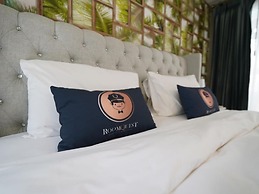 RIM Chaam By RoomQuest