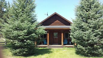 Chico Hot Springs Resort & Day Spa