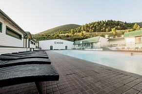 Chico Hot Springs Resort & Day Spa
