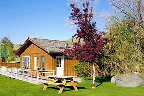 Chico Hot Springs Resort & Day Spa