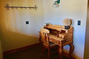Chico Hot Springs Resort & Day Spa