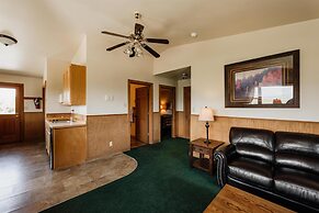 Chico Hot Springs Resort & Day Spa