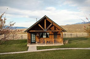 Chico Hot Springs Resort & Day Spa