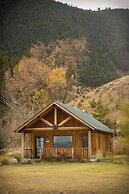 Chico Hot Springs Resort & Day Spa