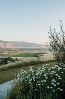 Chico Hot Springs Resort & Day Spa