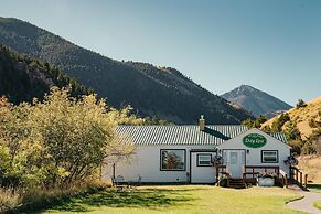 Chico Hot Springs Resort & Day Spa