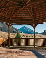 Chico Hot Springs Resort & Day Spa