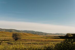 Chico Hot Springs Resort & Day Spa
