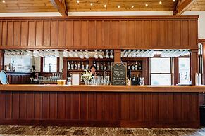 Chico Hot Springs Resort & Day Spa