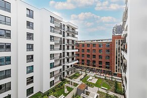 Apartment With Parking Gdańsk by Renters