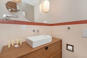 Apartment With Parking Gdańsk by Renters