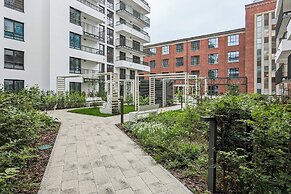 Apartment With Parking Gdańsk by Renters