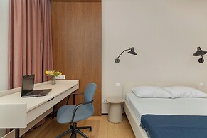 Apartment With Parking Gdańsk by Renters