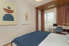 Apartment With Parking Gdańsk by Renters