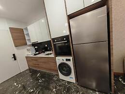 Royce Residence by uBook