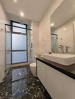 Royce Residence by uBook