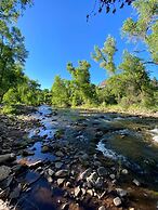 Creek 15 min to Purgatory Garage Parking