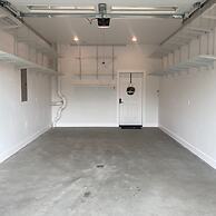 Creek 15 min to Purgatory Garage Parking