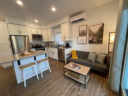 Creek 15 min to Purgatory Garage Parking