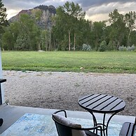 Creek 15 min to Purgatory Garage Parking