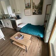 Creek 15 min to Purgatory Garage Parking