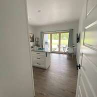 Creek 15 min to Purgatory Garage Parking