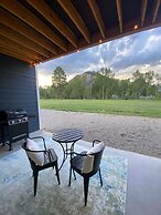 Creek 15 min to Purgatory Garage Parking