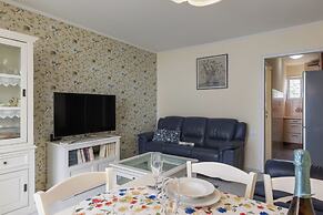 Seaview City Apartment Frida