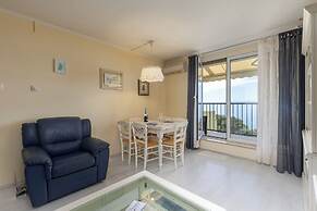 Seaview City Apartment Frida
