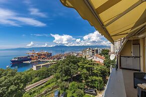 Seaview City Apartment Frida