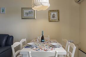 Seaview City Apartment Frida