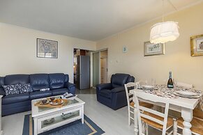 Seaview City Apartment Frida